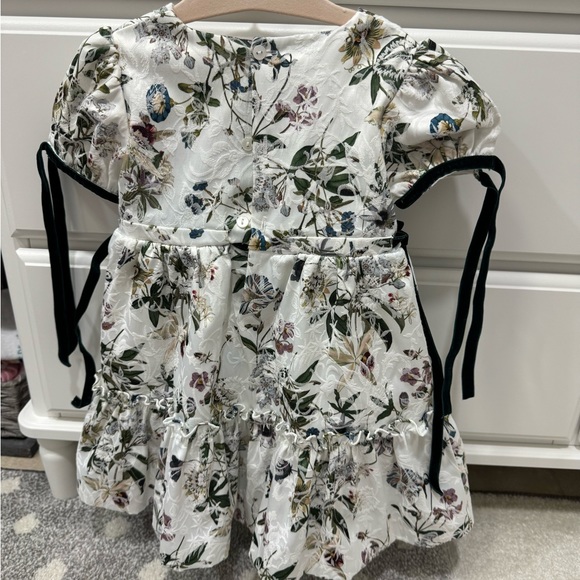 Dress - Picture 3 of 4